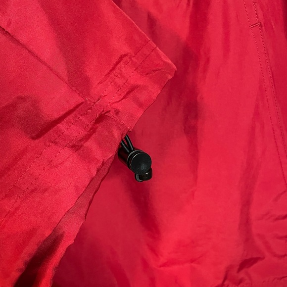 WDW Walt Disney World Unisex Hooded Windbreaker Jacket Red Size XL - Picture 5 of 13